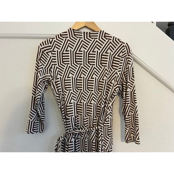 Boden Geometric Belted Wrap Maxi Dress Womens Size 8 Boho Artst Event Vacation - Picture 9 of 16